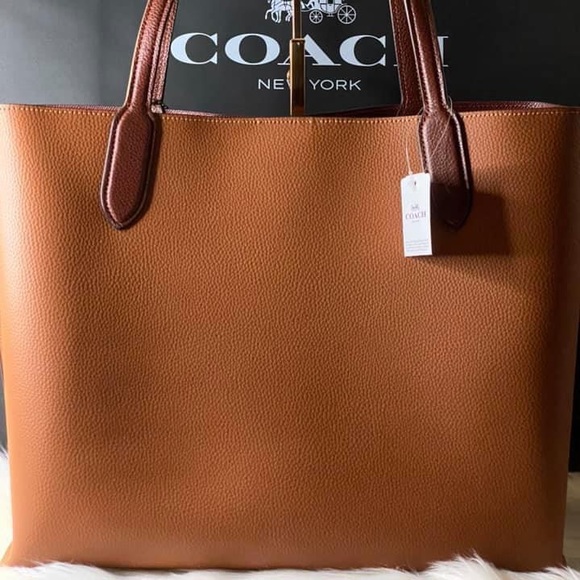 🇨🇦 SOLD!! 🔆BRAND NEW🔆 Coach Willow Tote - Picture 5 of 14